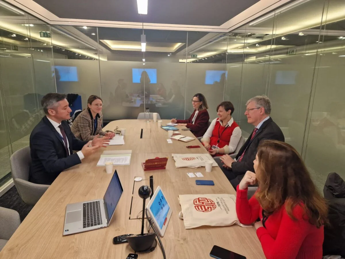 The PES foundation committed to supporting the BSP's ideological discussion and staff training after a meeting with Vigenin and Penkova - photo 2