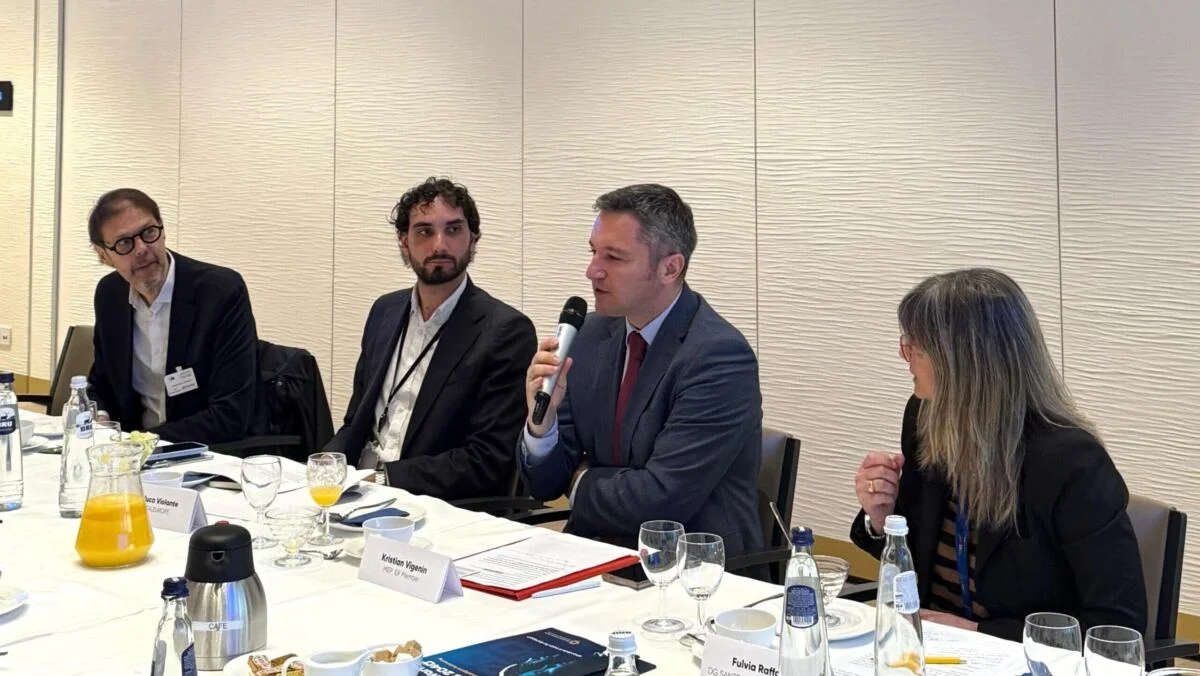 Kristian Vigenin in Brussels: Artificial intelligence broadens the possibilities for early diagnosis in healthcare - photo 2