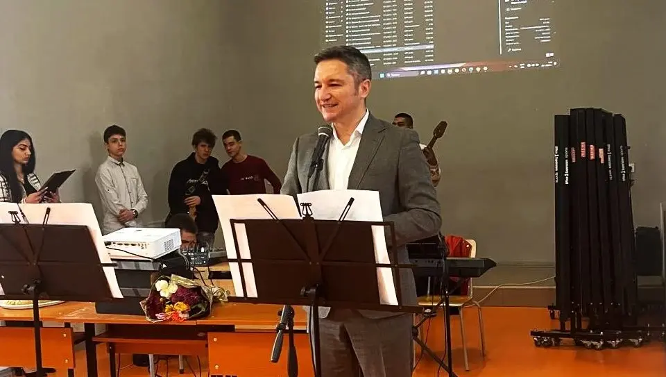 Кристиан Вигенин към ученици: Вие ще създавате условията за по-здравословни навици на българите