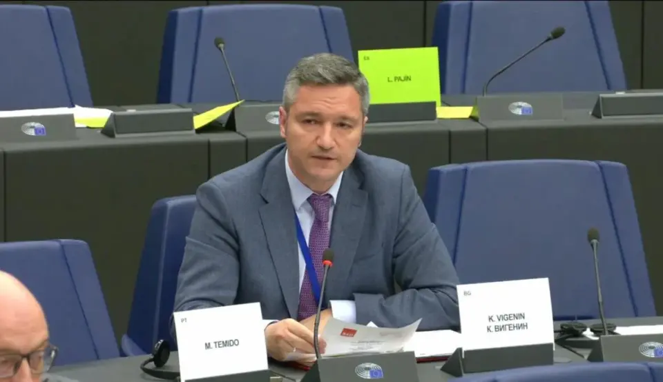 Kristian Vigenin asked the Agriculture Commissioner for a review of the protocols for dealing with outbreaks of animal disease