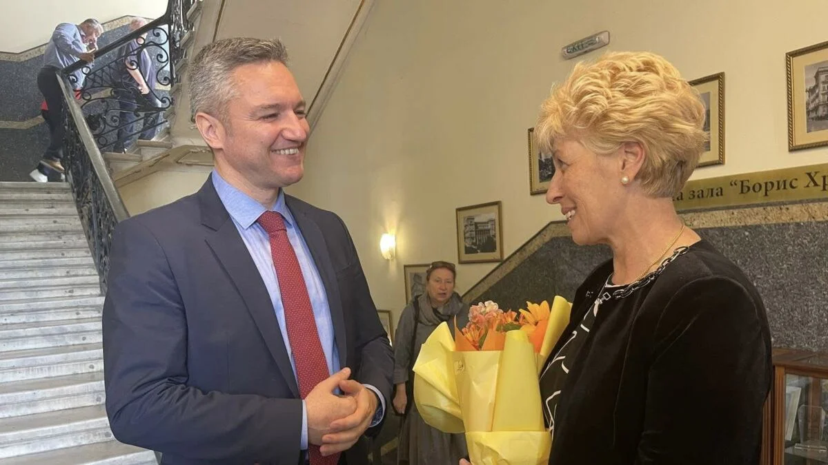 Kristian Vigenin congratulated nurses on their day. He committed to supporting the development of new staff - photo 4