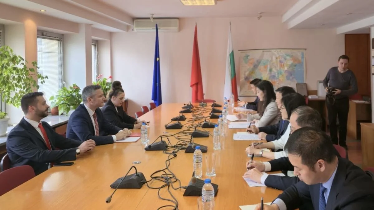 Kristian Vigenin: European Corridor 8 will connect China and the EU through Bulgaria - photo 4