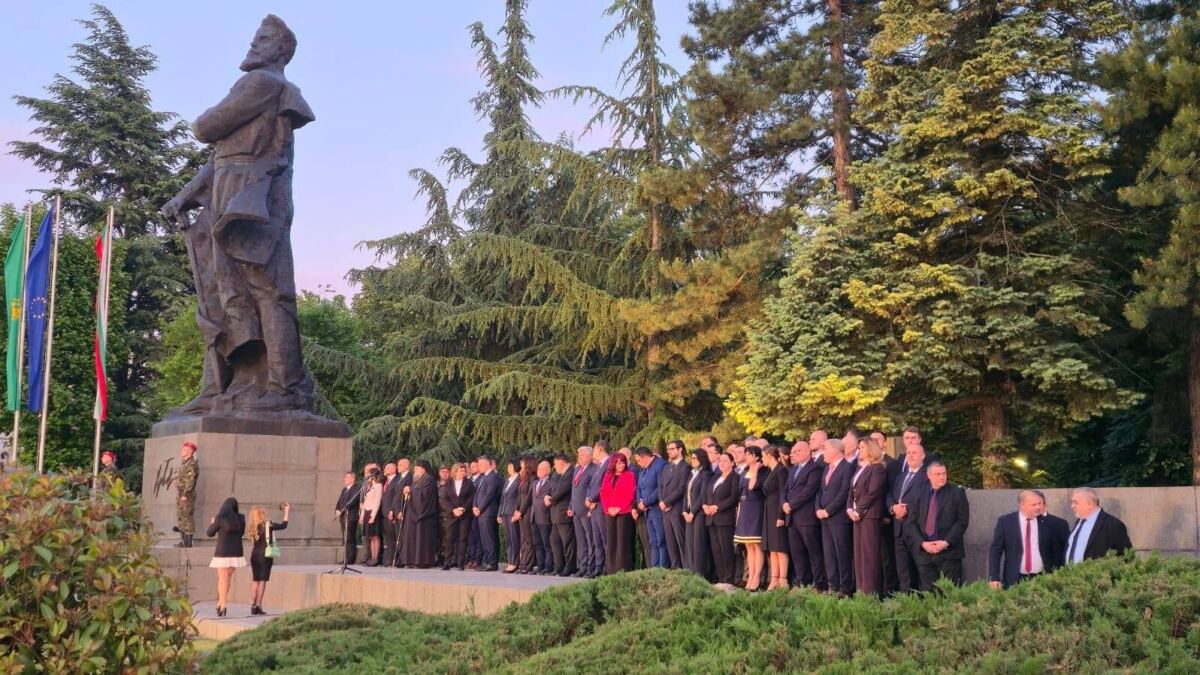 Kristian Vigenin honoured the feat of Hristo Botev in Vratsa