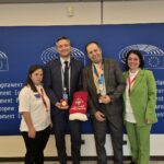 Kristian Vigenin met Bulgarian athletes with intellectual disabilities