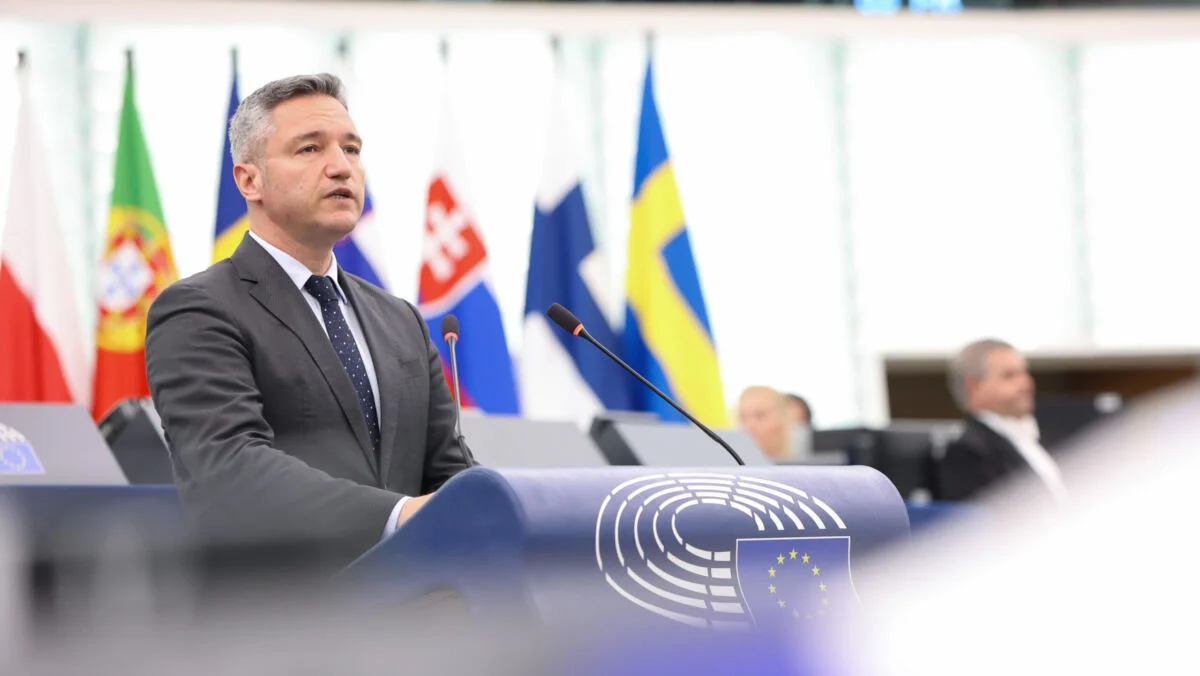 Vigenin: Not campaigns against Bulgaria abroad, but work between the governing parties and the opposition in Sofia solves the problems