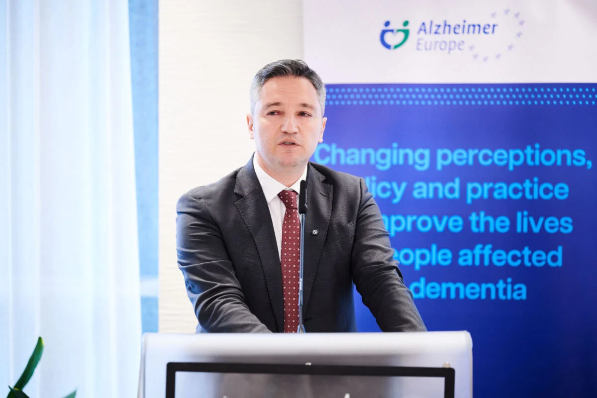 Vigenin: Europe must build a common strategy to fight dementia