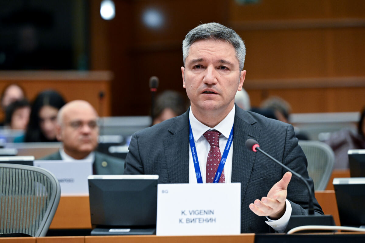 Вигенин: Регулацията на изкуствения интелект цели защита на гражданите и подкрепа за бизнеса