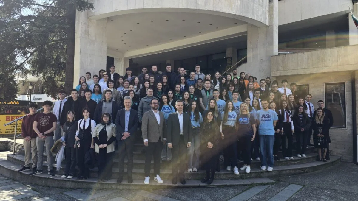 Vigenin to students - ambassadors of the EP: Europe must realize its own strength and defend its interests - photo 6