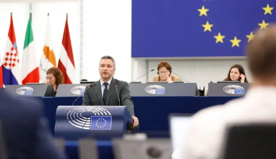 Вигенин: Отношенията на Европейския парламент с Азербайджан да се възстановят чрез диалог и дипломация