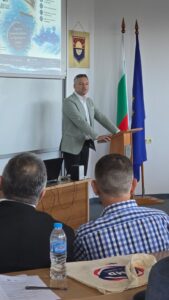 Вигенин в Бургас: Черно море да влезе в центъра на европейското планиране (снимка 2)