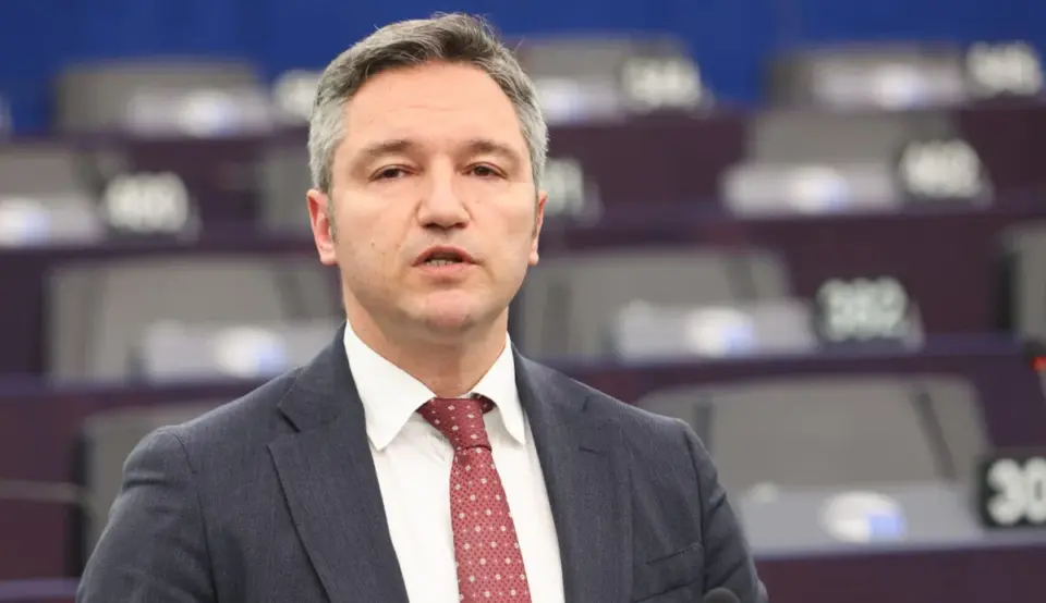 Вигенин: Да опростим правилата не само за бизнеса, а и за хората