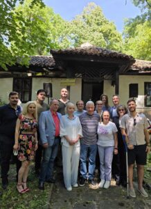 Вигенин в Чирпан: Защитихме българската роза и лавандула в европейското законодателство