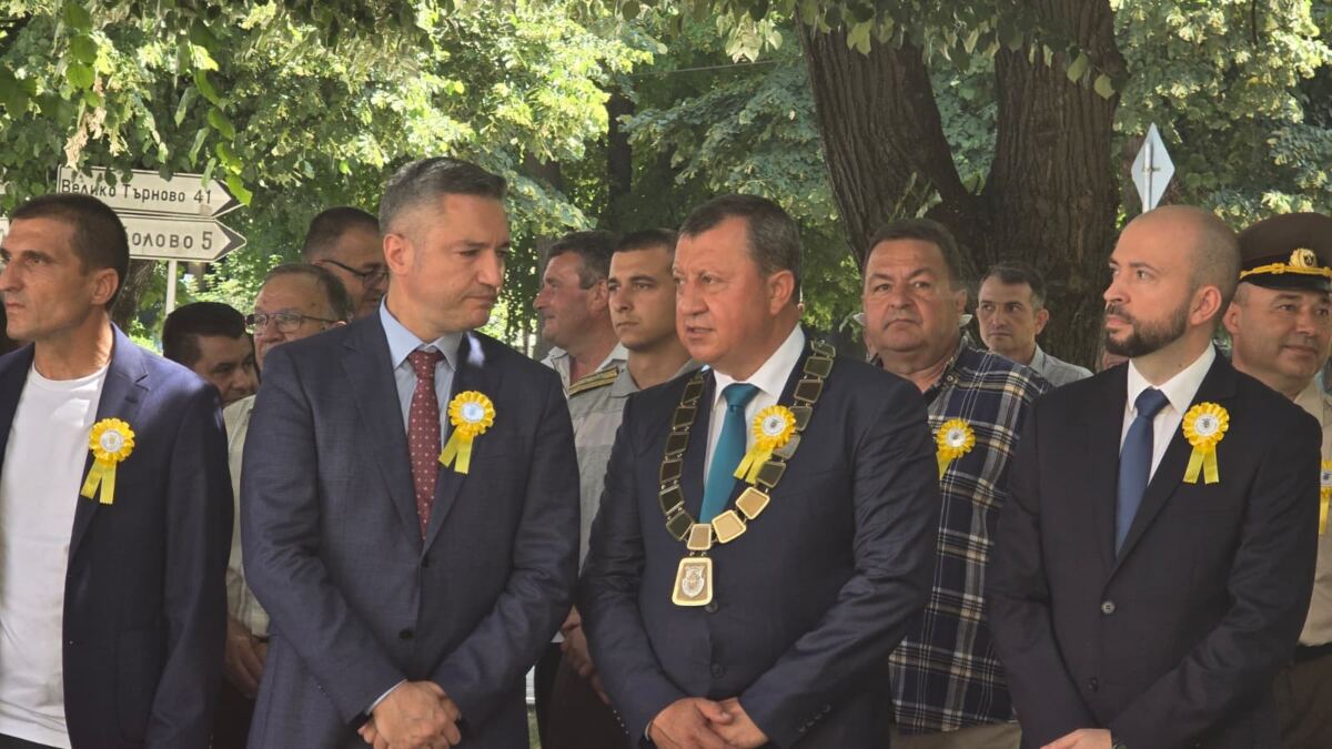 Кристиан Вигенин - Павликени се превърна в пример за успешно развитие на малък модерен европейски град (снимка 4)